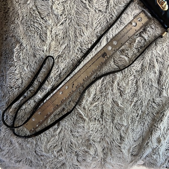 BLACK LEATHER CROSSOVER - Picture 9 of 9